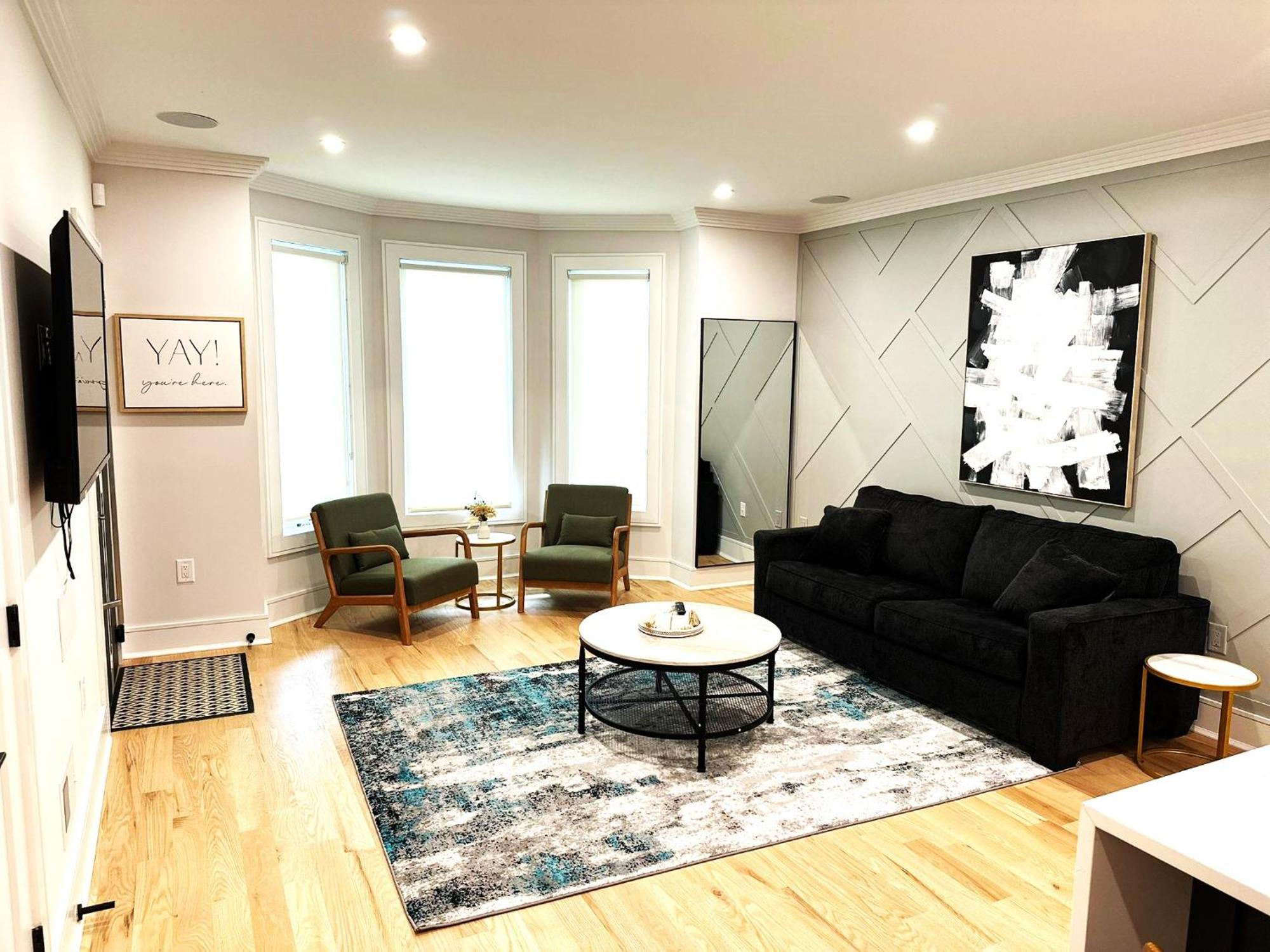 Huge 2000 Sqft Luxury & Stylish Minutes To New York